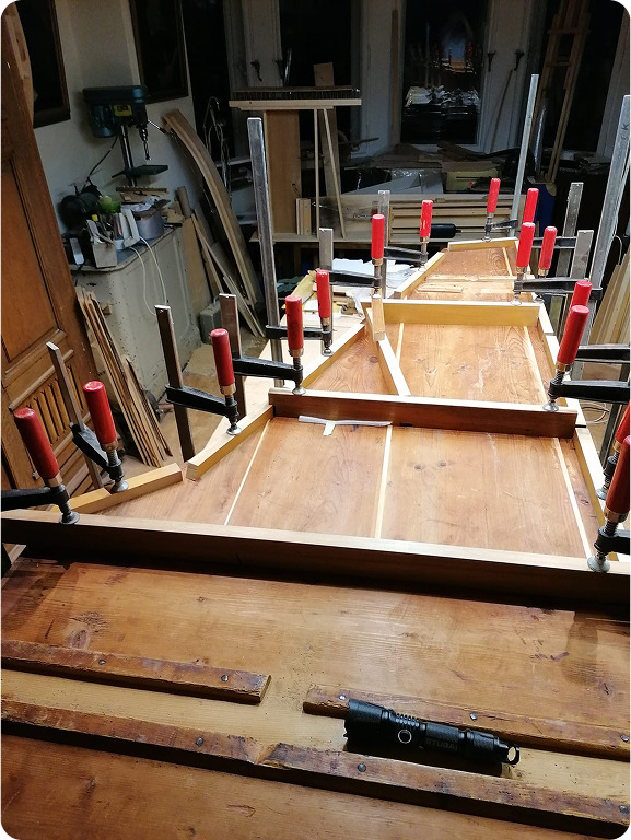 Gehäusebau in der Werkstatt