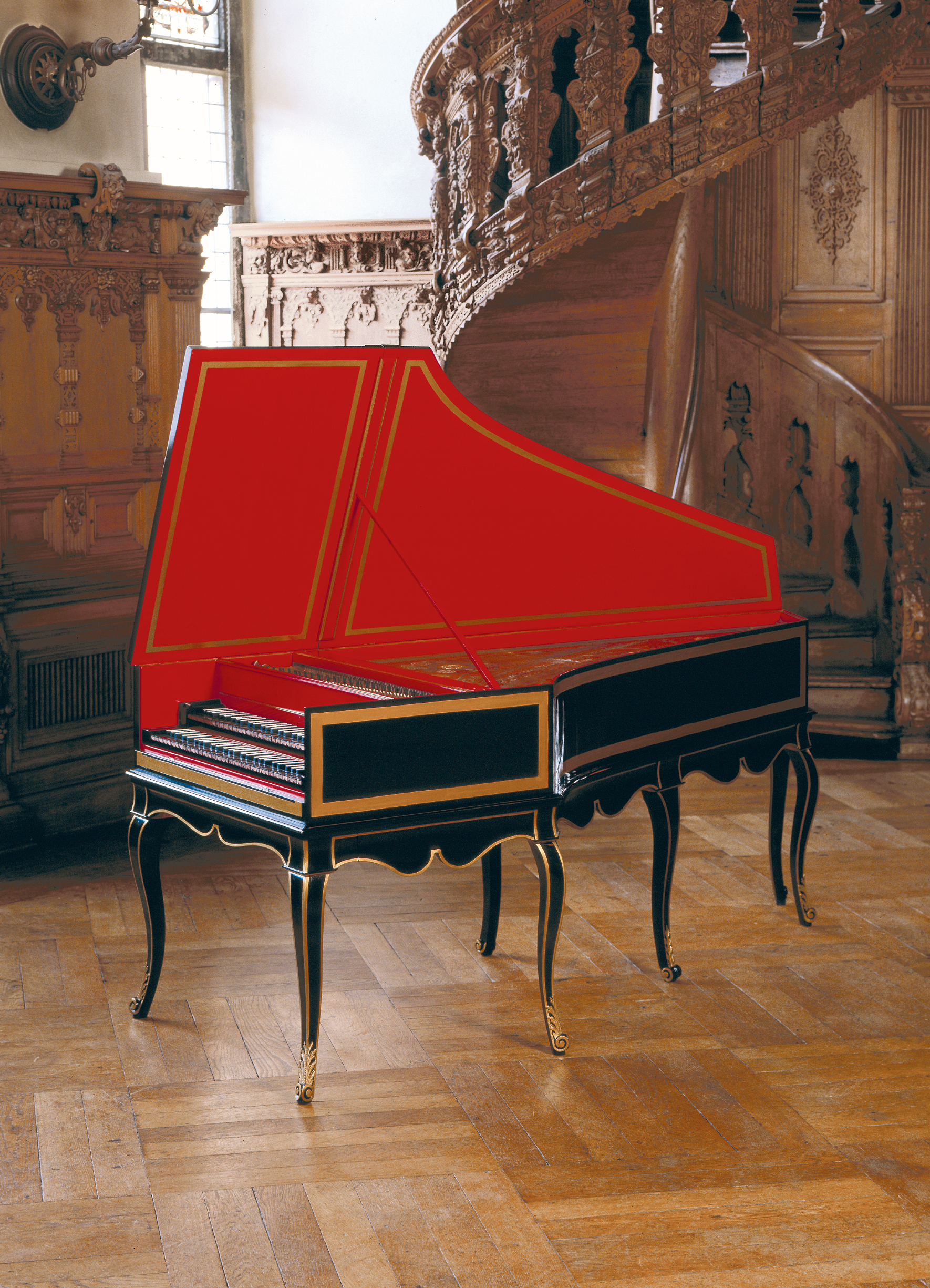 Cembalo in a sun-lit room